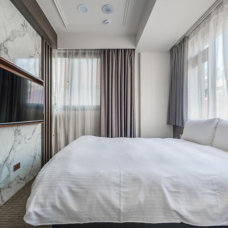 Dream Mansion Hotel Taizhong Zewnętrze zdjęcie