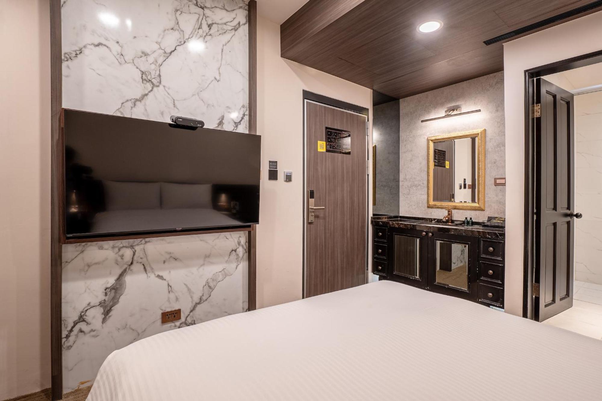 Dream Mansion Hotel Taizhong Zewnętrze zdjęcie