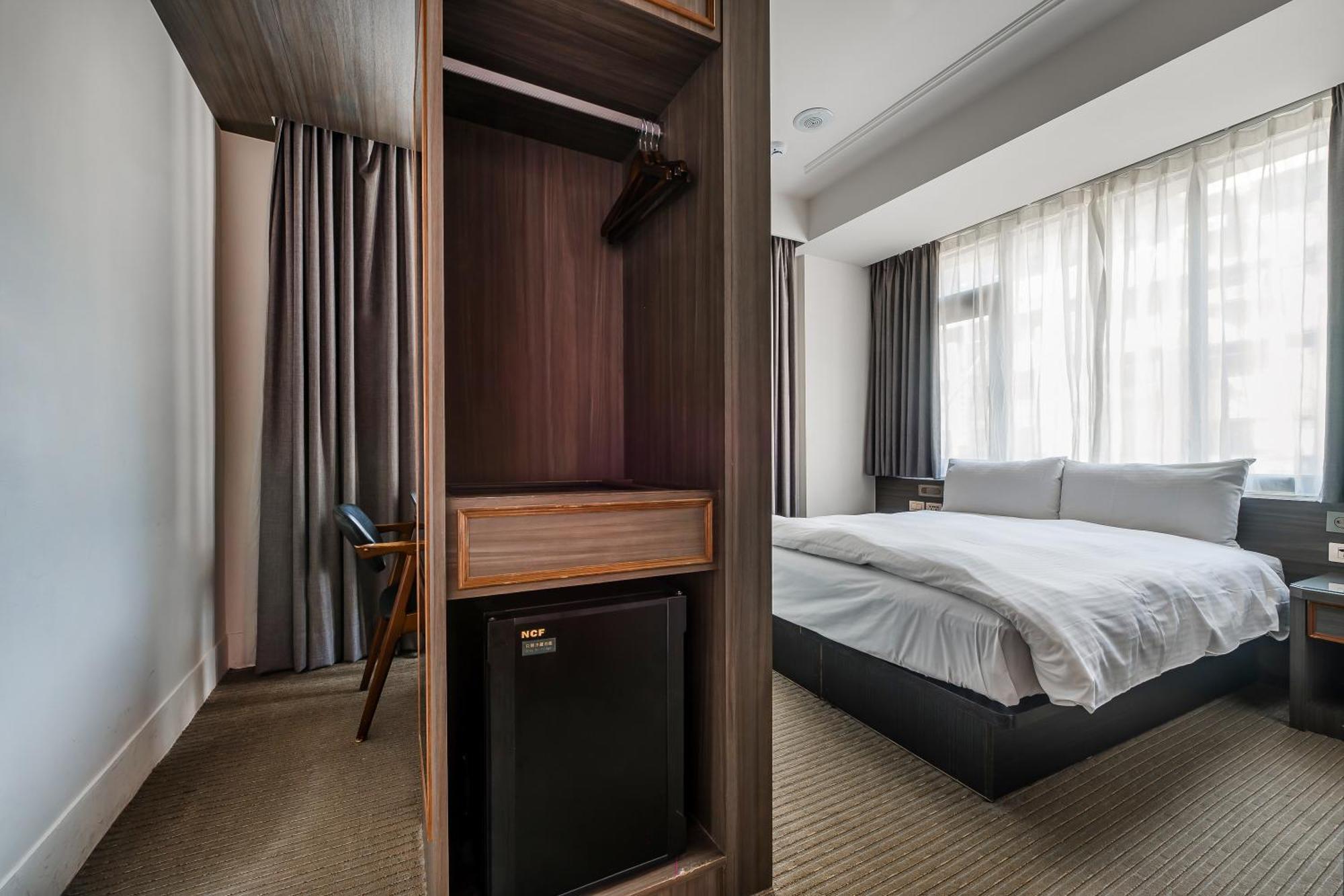 Dream Mansion Hotel Taizhong Zewnętrze zdjęcie
