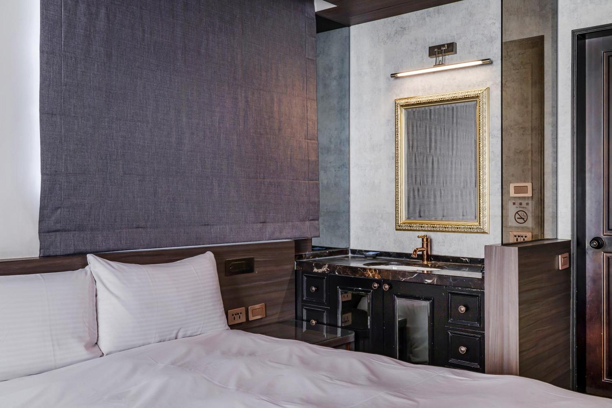 Dream Mansion Hotel Taizhong Zewnętrze zdjęcie