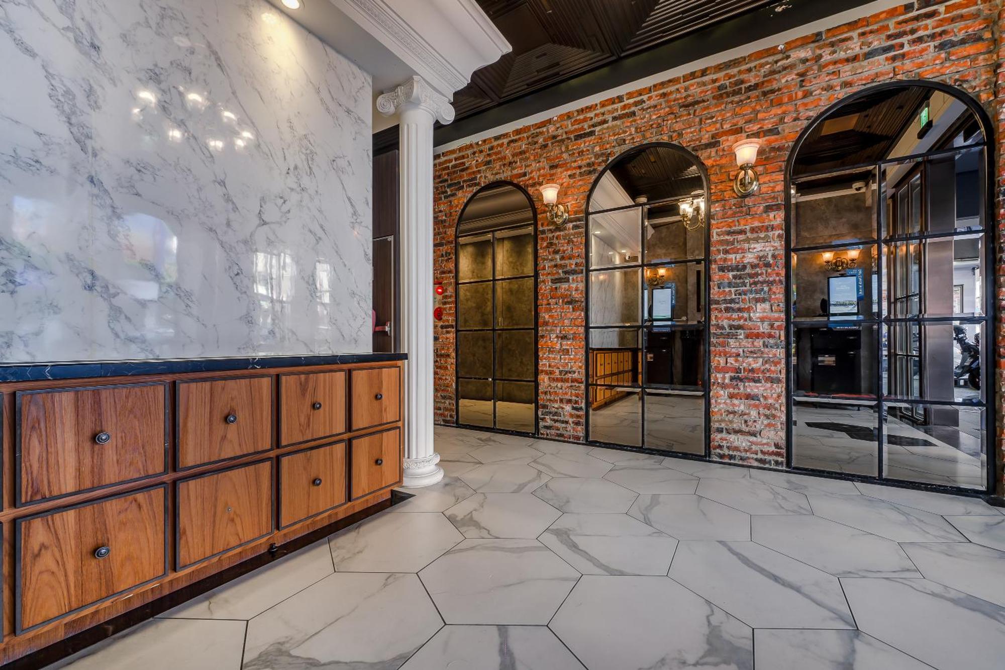 Dream Mansion Hotel Taizhong Zewnętrze zdjęcie
